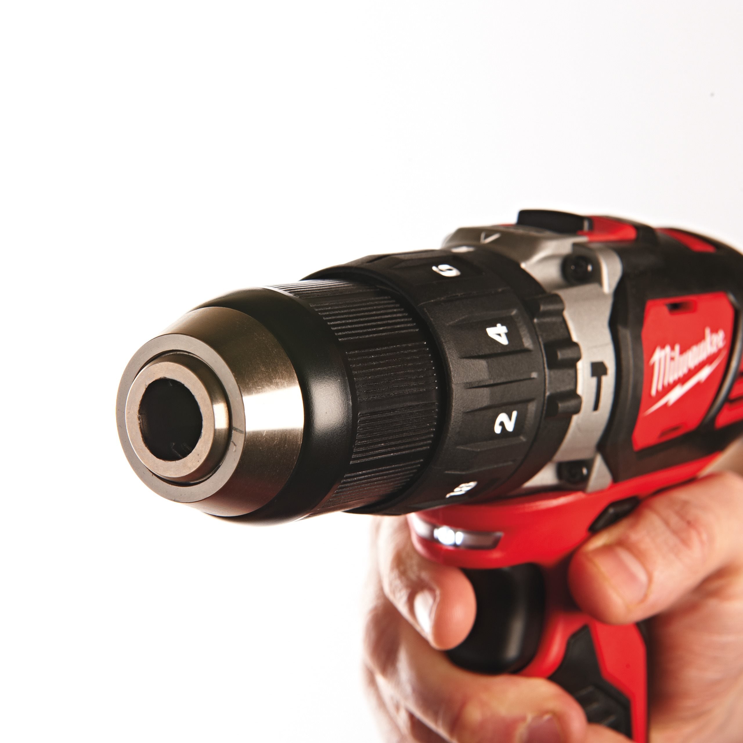 M18_BPD-202C--Feat_3 Taladro Percutor Litio M18 Bpd-202C 18V 2Amp - 4933443515 MILWAUKEE - Imagen 3