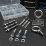 Anclajes, tornillos, tacos, cáncamos y pasadores para ferretería industrial